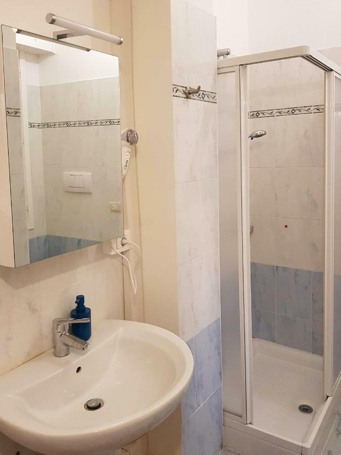 Pied A Terre - Atelier Apartment Верона Екстериор снимка